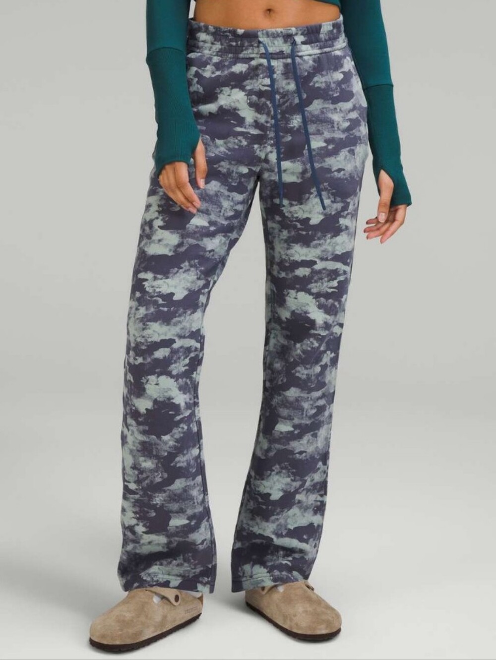 Lululemon Loungeful Straight Leg Jogger Size 6